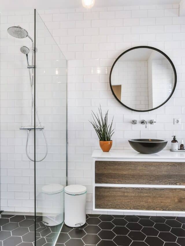 Quick and Easy Bathroom Decluttering